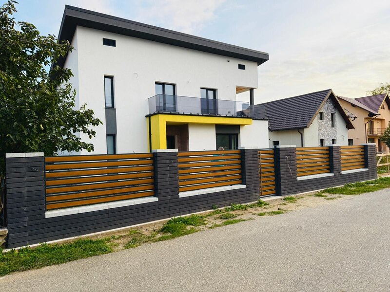 Tigla metalica, tabla cutata si garduri metalice – EuroTetto Prahova