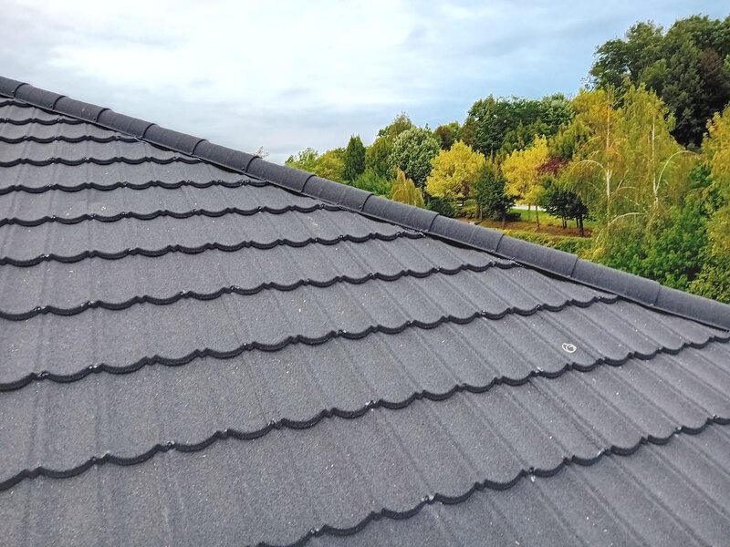 Tigla metalica, tabla cutata si garduri metalice – EuroTetto Prahova